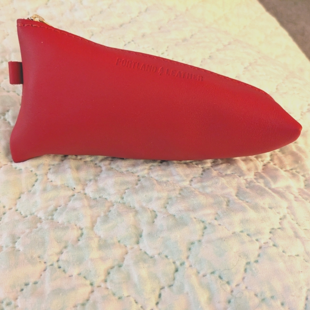 NEW Portland Leather Alpine Pouch in Tulip Color